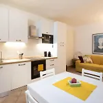 Valley Home Piazza Isolo